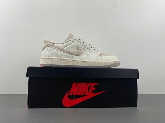 Jordan 1 Retro Low OG Chris Paul  FZ0455-200 Practical 71