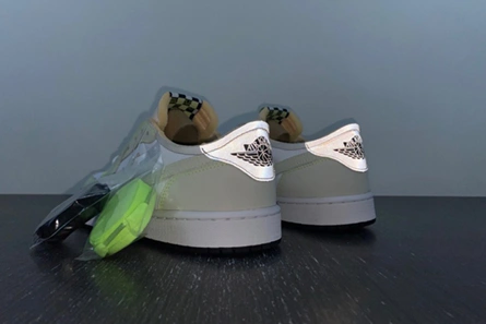 Efficient Jordan 1 Retro Low White Ghost Green Black  DM7837-103 79