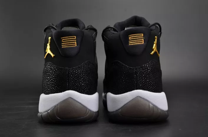 Jordan 11 Retro Heiress Black Stingray (GS) 852625-030 Durable 705