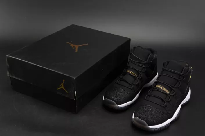 Jordan 11 Retro Heiress Black Stingray (GS) 852625-030 Durable 705