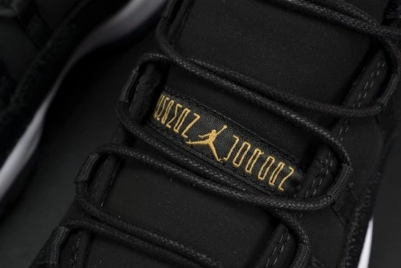 Jordan 11 Retro Heiress Black Stingray (GS) 852625-030 Durable 705