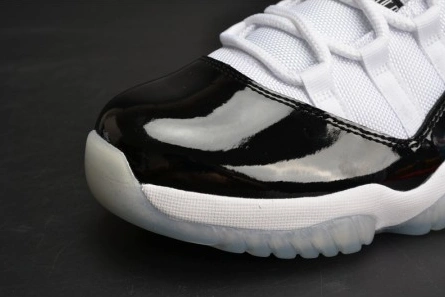 Jordan 11 Retro Low Concord 528895-153 Breathable 712