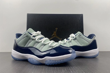 Timeless Jordan 11 Retro Low Georgetown  528895-007 702