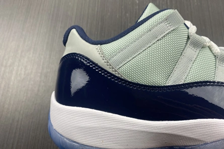 Timeless Jordan 11 Retro Low Georgetown  528895-007 702