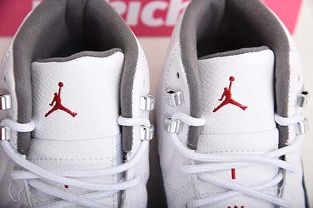Jordan 12 Retro White Dark Grey  130690-160 Bright 804