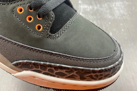 Vibrant Jordan 3 Retro Fear Pack (2023) CT8532-080 372