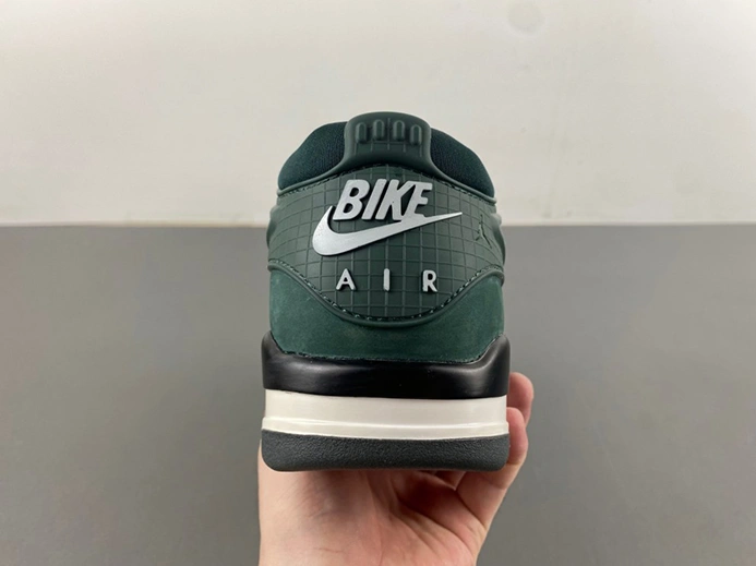 Jordan 4 RM SP Nigel Sylvester Grandma's Driveway  HF4334-300 Elegant 3703