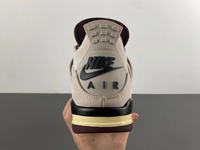 Jordan 4 Retro OG SP A Ma Maniére While You Were Sleeping (Women's)  FZ4810-200 Versatile 426