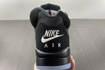 Jordan 5 Retro Black Metallic 845035-003 Stylish 567