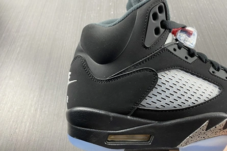 Jordan 5 Retro Black Metallic 845035-003 Stylish 567