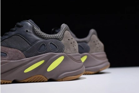 Kanye West x Adidas Yeezy Runner Boost 700 Soft 1771