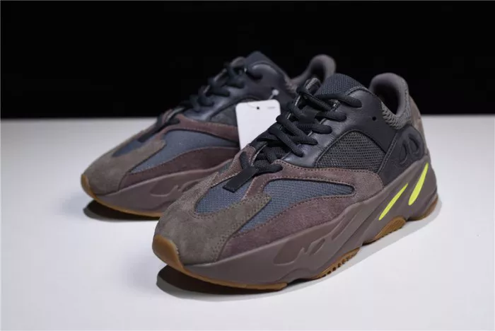 Kanye West x Adidas Yeezy Runner Boost 700 Soft 1771