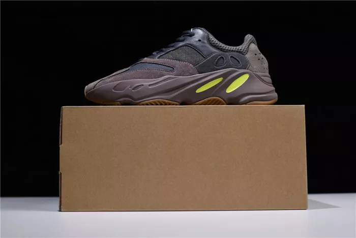 Kanye West x Adidas Yeezy Runner Boost 700 Soft 1771