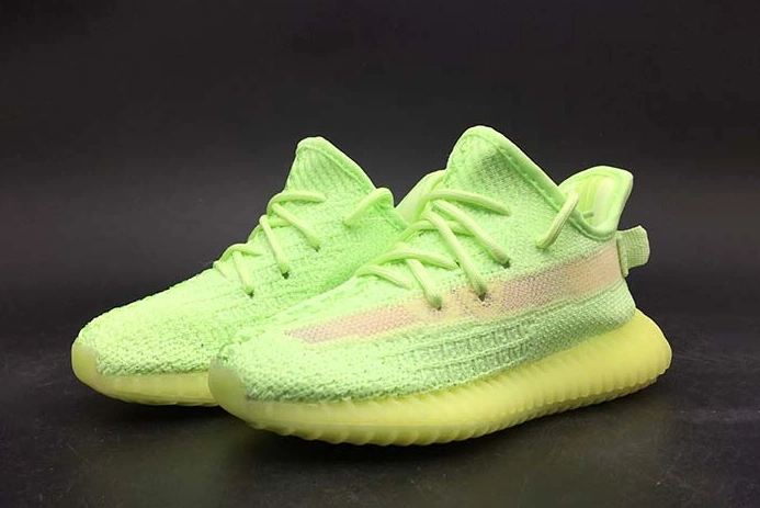 Sophisticated Kids Yeezy Boost 350 V2 GID EG6884 2155