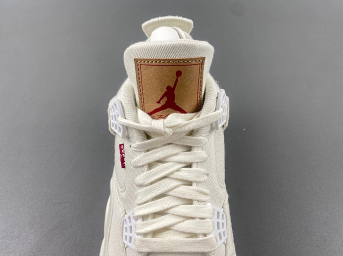 Levi's x Air Jordan 4 'White' AO2571-100 UrbanStyle 549