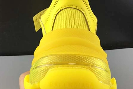 2860 BALENCIAGE TRIPLE TRAINER ‘YELLOW 544351 W09O1 Comfortable 2026