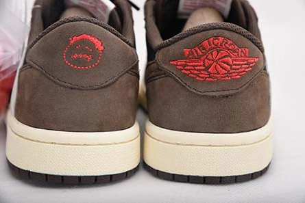 Lightweight 7531 TRAVIS SCOTT AIR JORDAN 1 LOW DARK MOCHA CQ4277-001