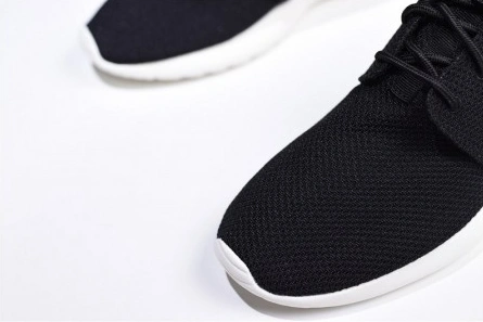 SportInspired Men Nike Roshe One Black Anthracite Sail White 511881010 1556