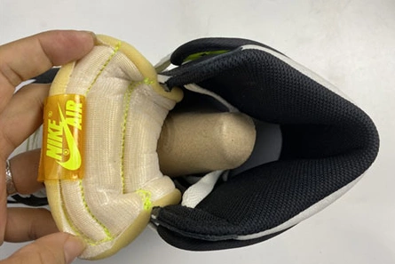 EyeCatching 8871 Air Jordan 1 High OG “University Gold” 555088- 214