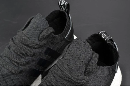 Sleek 6656 ADIDAS NMD R2 PK "JAPAN PACK"  MENS BY 1863