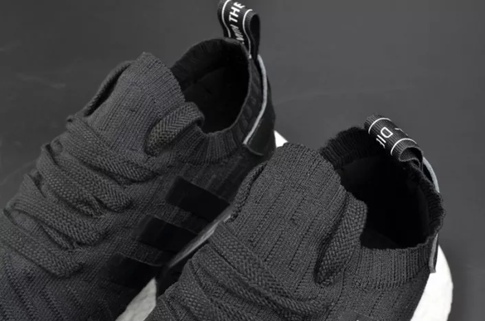 Sleek 6656 ADIDAS NMD R2 PK "JAPAN PACK"  MENS BY 1863