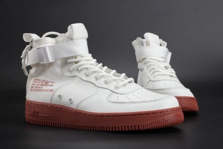 7539 NIKE SF AIR FORCE 1 MID Resilient 1209