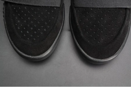 GoodFit 1815 Adidas Yeezy Boost 750 Triple Black Cblack BB 1788