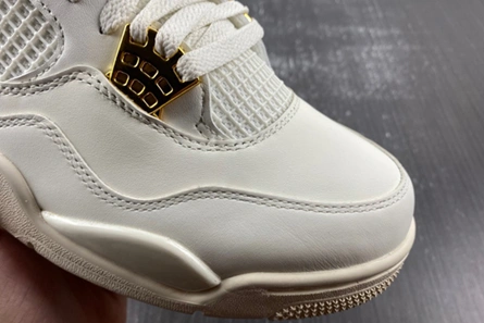 EyeCatching 241 Air Jordan 4 “Metallic Gold” AQ9129- 450