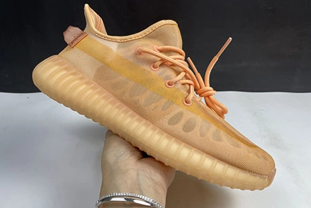 Bold 3375 adidas Yeezy Boost 350 V2 GW 1705