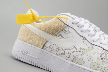NIKE AIR FORCE 1’07 LV8 SUEDE WHITE A09281-100 Popular 1256