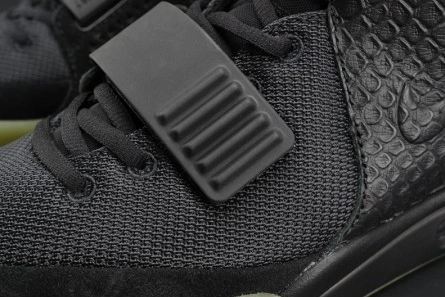Soft NIKE AIR YEEZY 2 "SOLAR RED" black mens 508214-006 1594