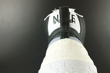NIKE BLAZER HIGH SACAI WHITE-GREY - BV0072-002 Lightweight 1609