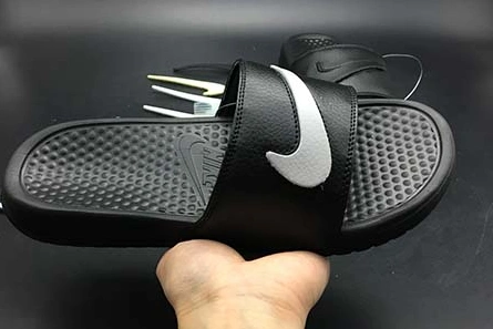 ModernLook NIKE FLIP FLOP AQ8614-101 2111
