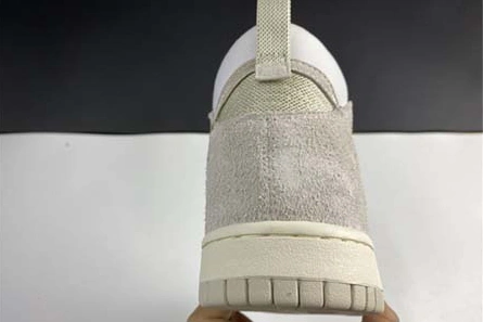 Trendy NIKE SB Dunk High CW3092 100 1110