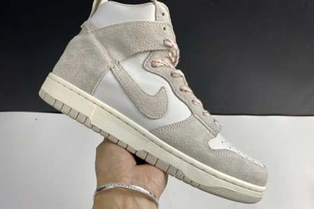 Trendy NIKE SB Dunk High CW3092 100 1110