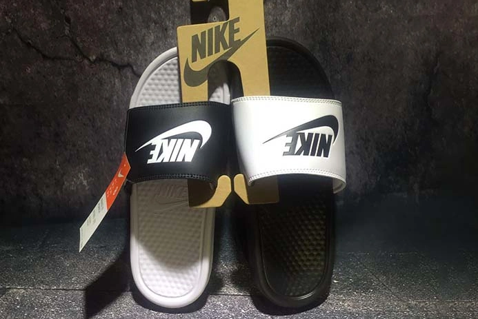 NIKE flip flop 819696-010 Sophisticated 2110