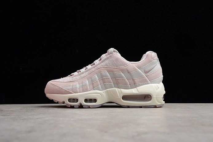 NIKE womens AIR MAX 95 DELUXE Efficient 1351