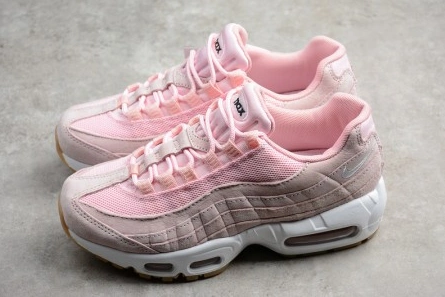NIKE womens WMNS Air Max 95 Resilient 1342