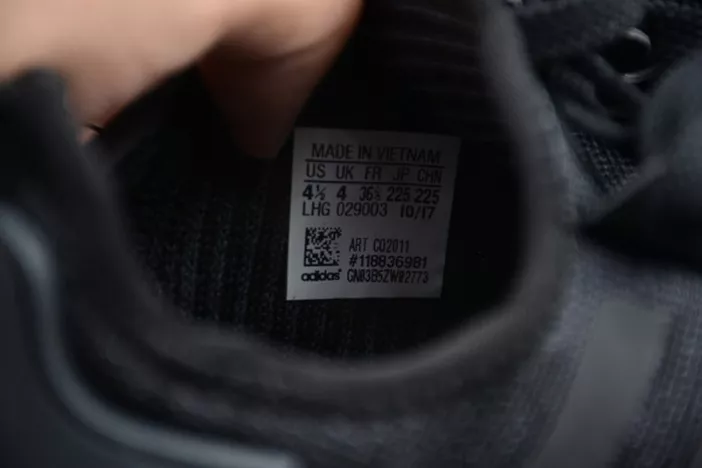 NMD R1 W - Adidas  - black carbon running white- CQ2011 Popular 1813