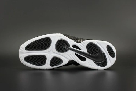 Nike Air Foamposite Pro "Dr. Doom" Black White 624041-006 Versatile 1538