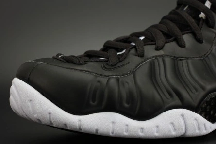Nike Air Foamposite Pro "Dr. Doom" Black White 624041-006 Versatile 1538