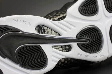 Nike Air Foamposite Pro "Dr. Doom" Black White 624041-006 Versatile 1538