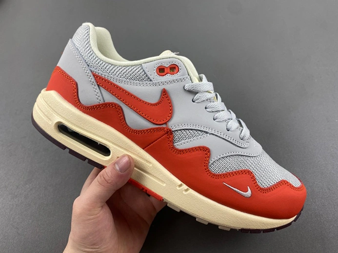 Nike Air Max 1 Patta Waves Monarch (with Bracelet) DH1348-001 Durable 1300