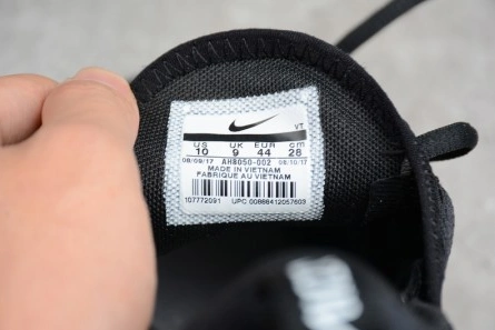 SportInspired Nike Air Max 270 in black white AH8050-002 1423
