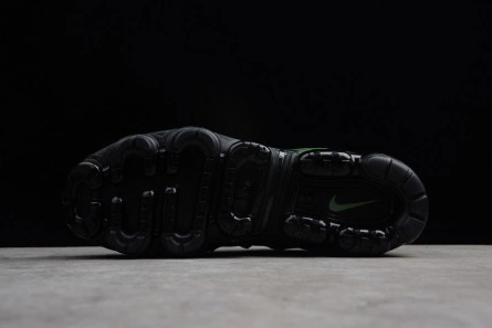 Durable Nike Air VaporMax Plus Black Volt 924453-009 1482