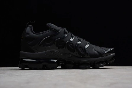 Nike Air VaporMax Plus Triple Black | 924453-004 Cozy 1477