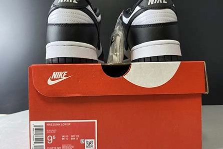 Comfortable Nike Dunk Low CU1726-001 1144