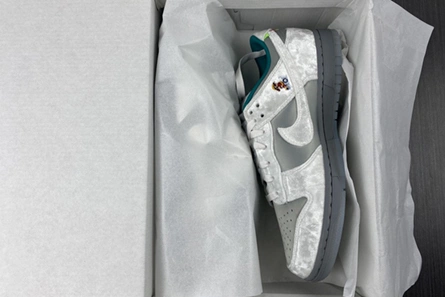 Compact Nike Dunk Low Ice  DO2326-001 1076