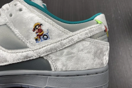 Compact Nike Dunk Low Ice  DO2326-001 1076
