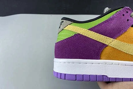 Bright Nike Dunk Low SB Viotech CT5050-500 1148